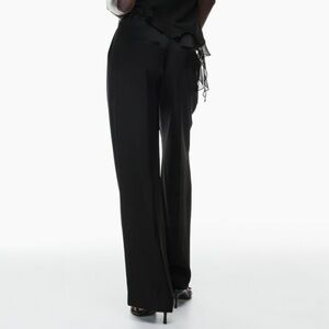 NWOT Aritzia The Effortless Pant Satin